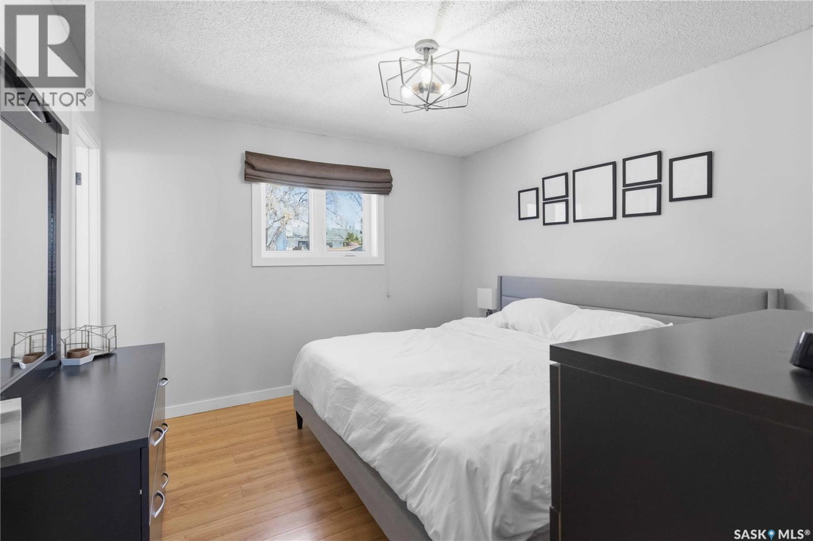 363 Candle Crescent, Saskatoon, SK - Indoor Photo Showing Bedroom