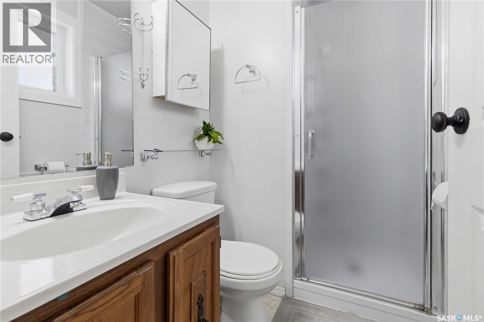 363 Candle Crescent, Saskatoon, SK - Indoor Photo Showing Bathroom