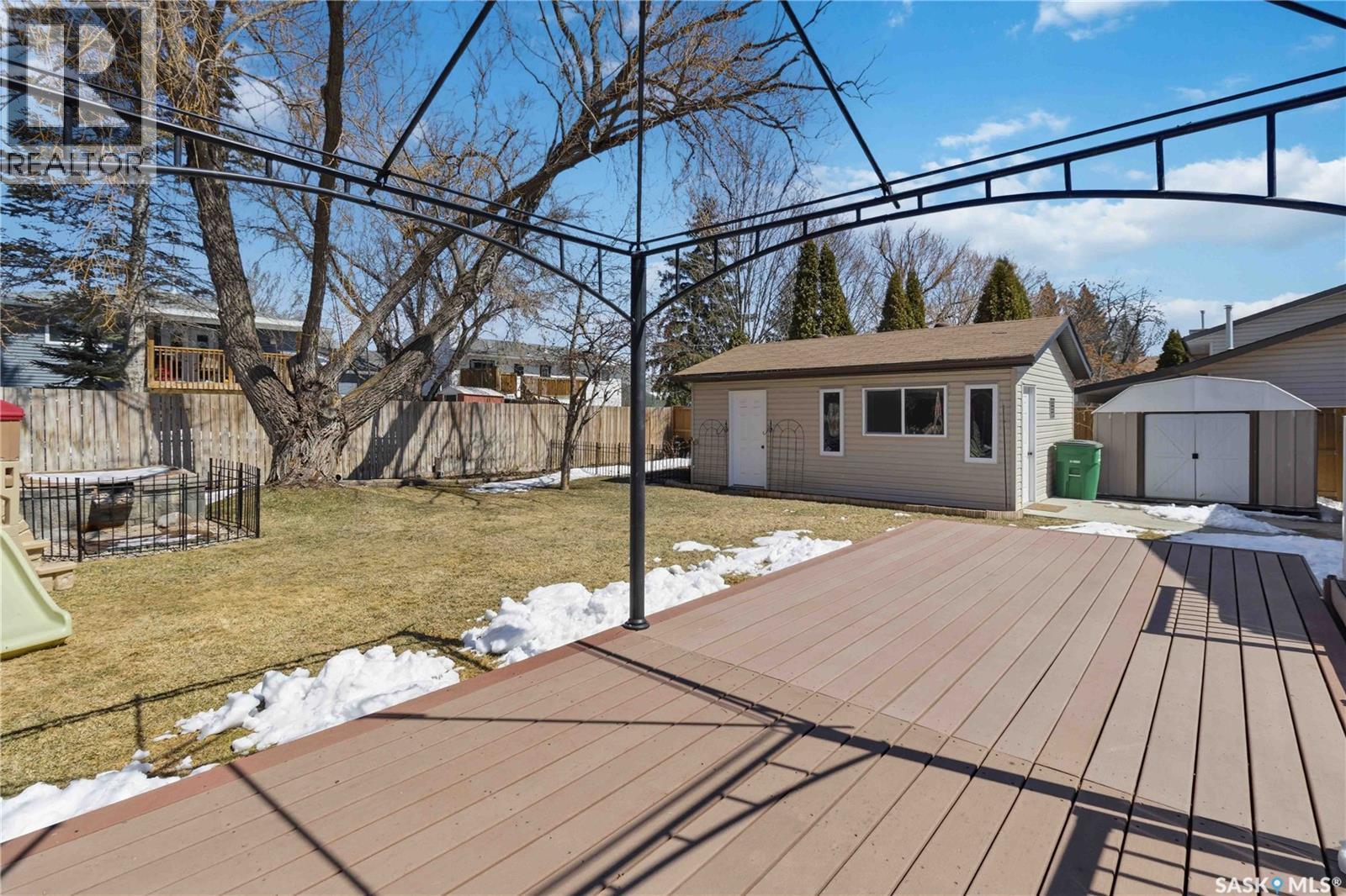 363 Candle Crescent, Saskatoon, SK - Outdoor