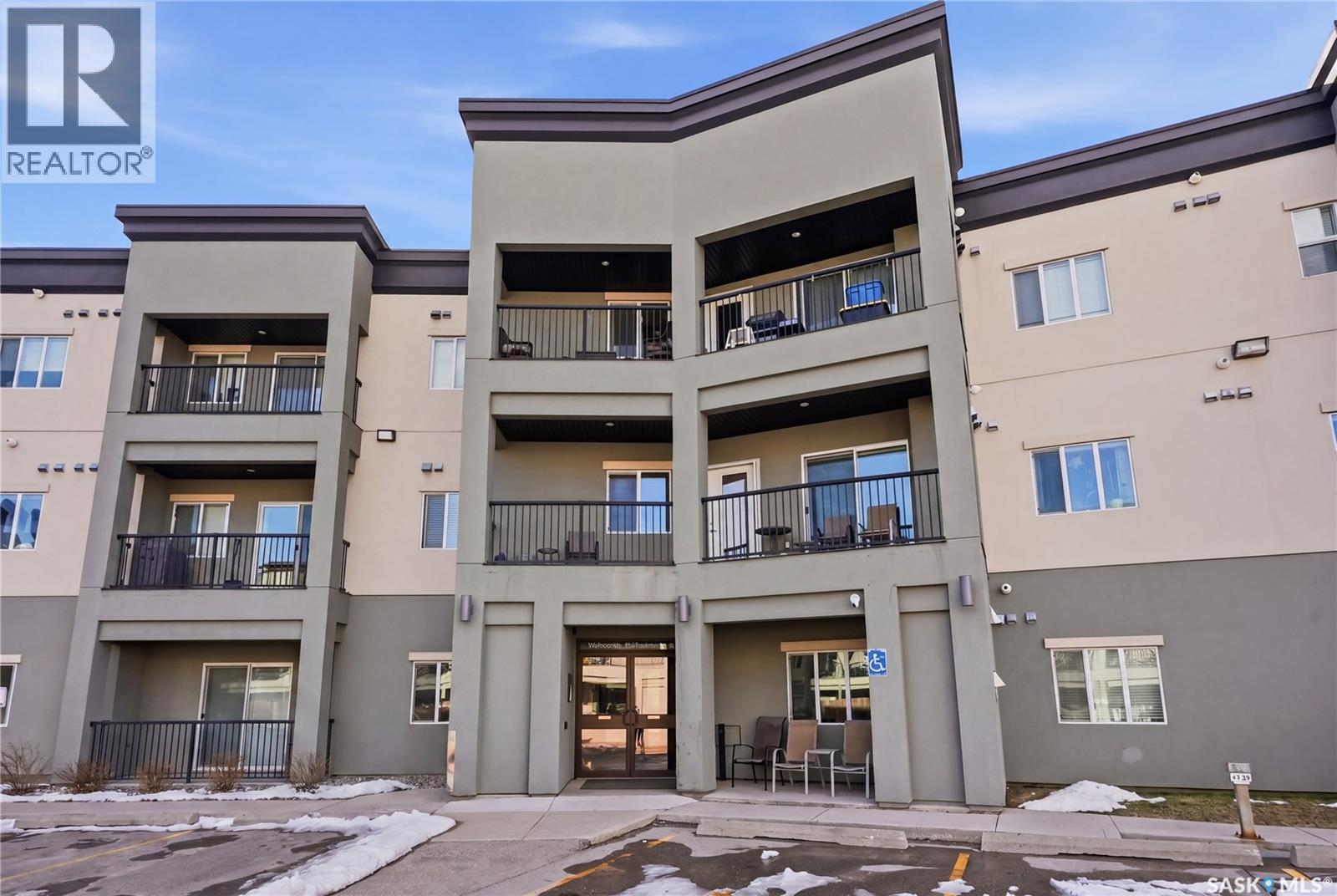101 110 Hampton Circle, Saskatoon, SK - Outdoor