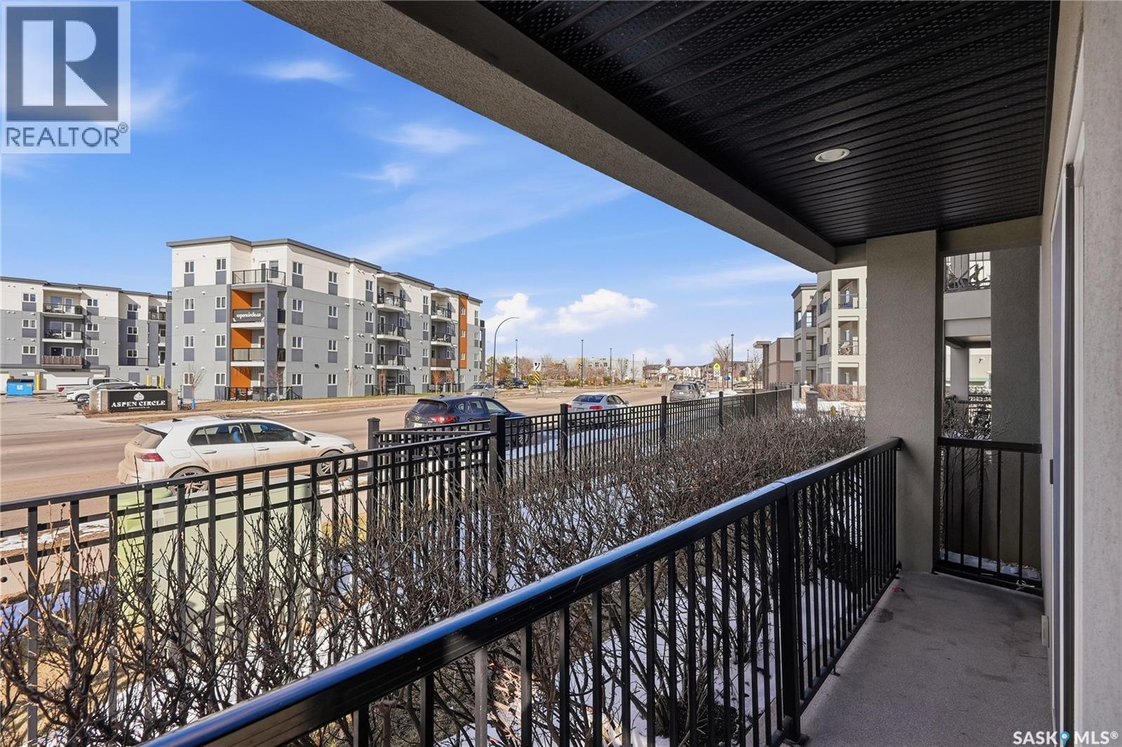 101 110 Hampton Circle, Saskatoon, SK - Outdoor