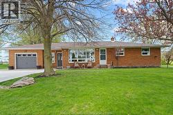 418 TALBOT ROAD East Leamington, ON N8H 3V6