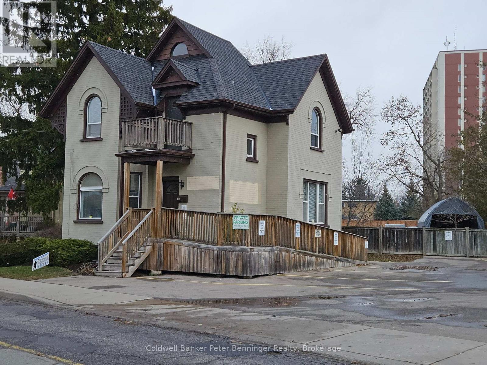 100 Lancaster Street E, Kitchener, ON