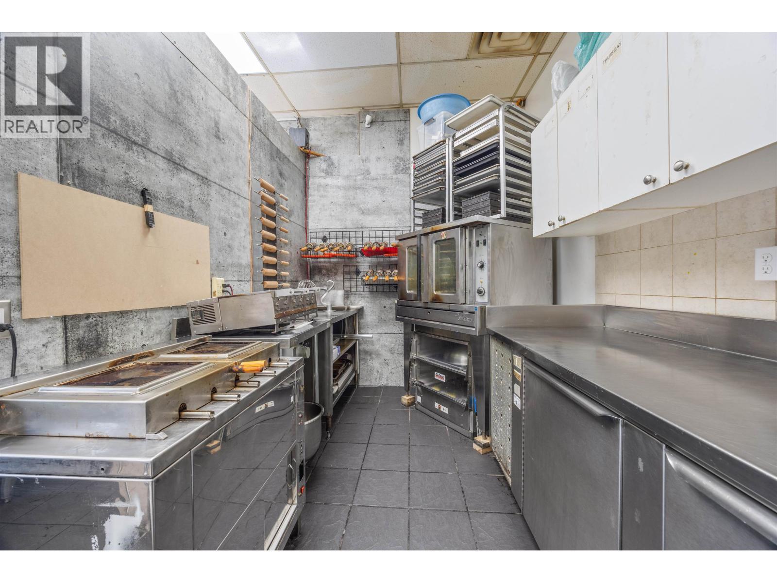1111 Davie Street, Vancouver, BC