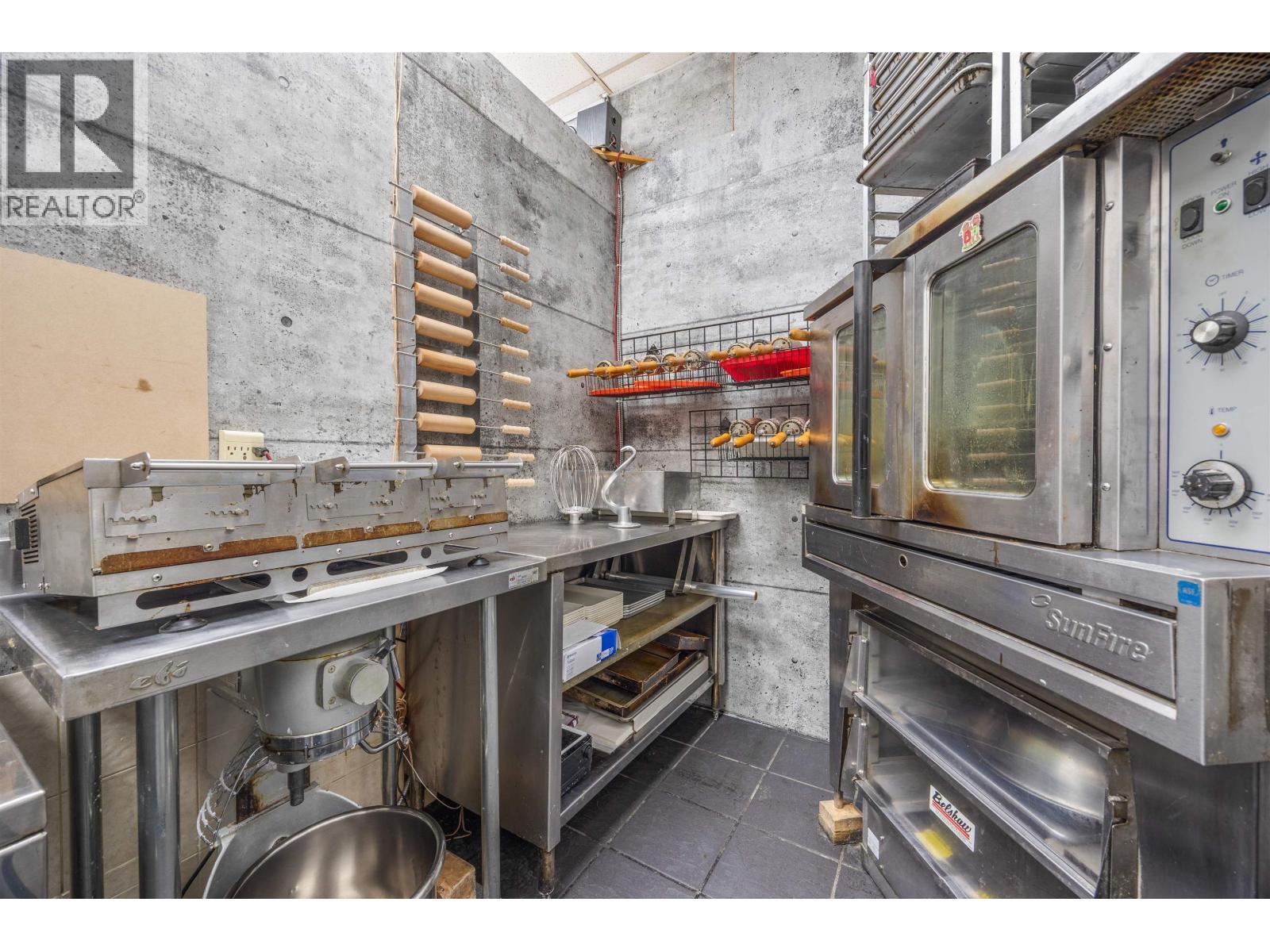 1111 Davie Street, Vancouver, BC
