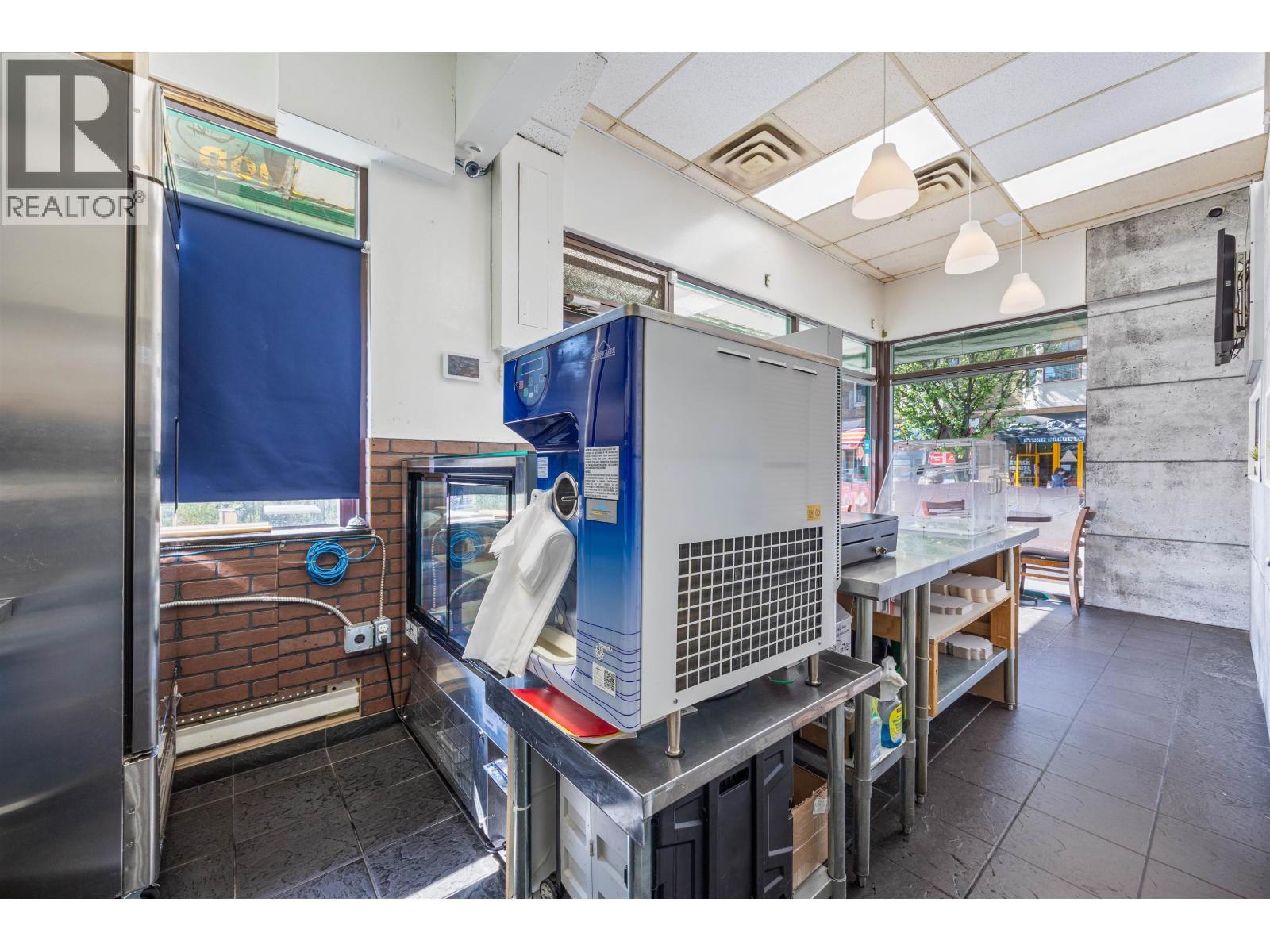 1111 Davie Street, Vancouver, BC