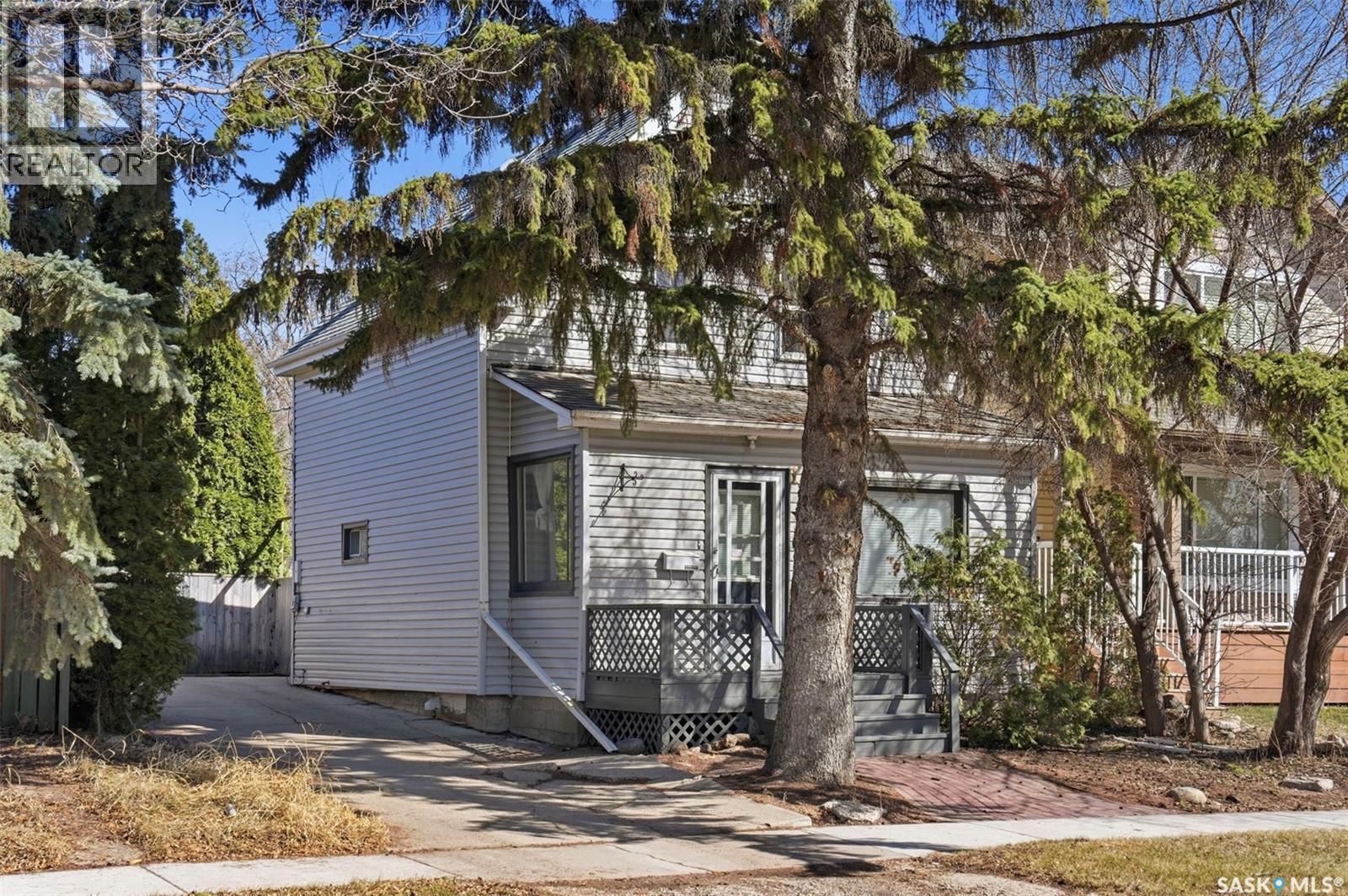 1336 H Avenue N, Saskatoon, SK - Outdoor