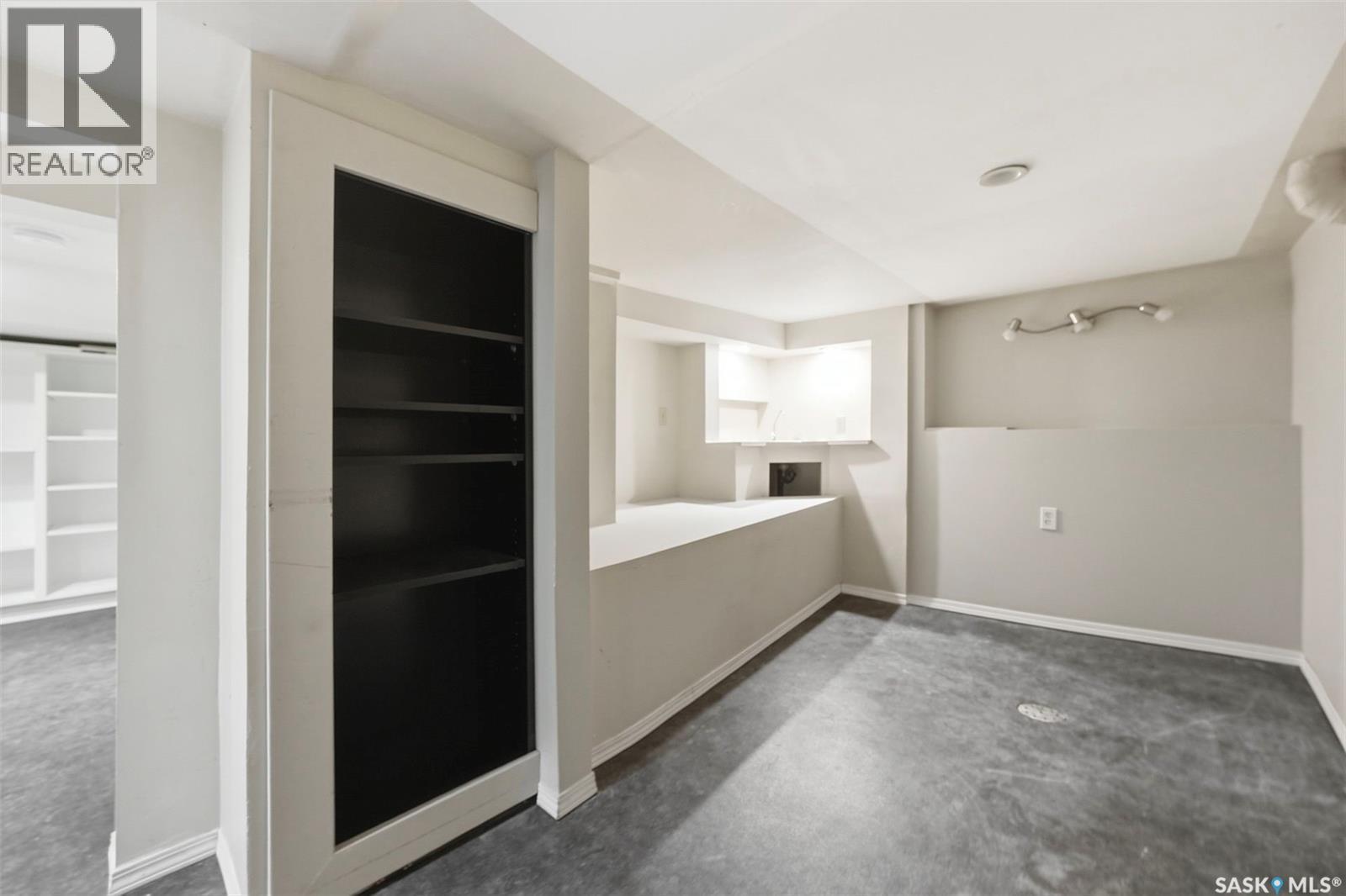 1336 H Avenue N, Saskatoon, SK - Indoor Photo Showing Other Room