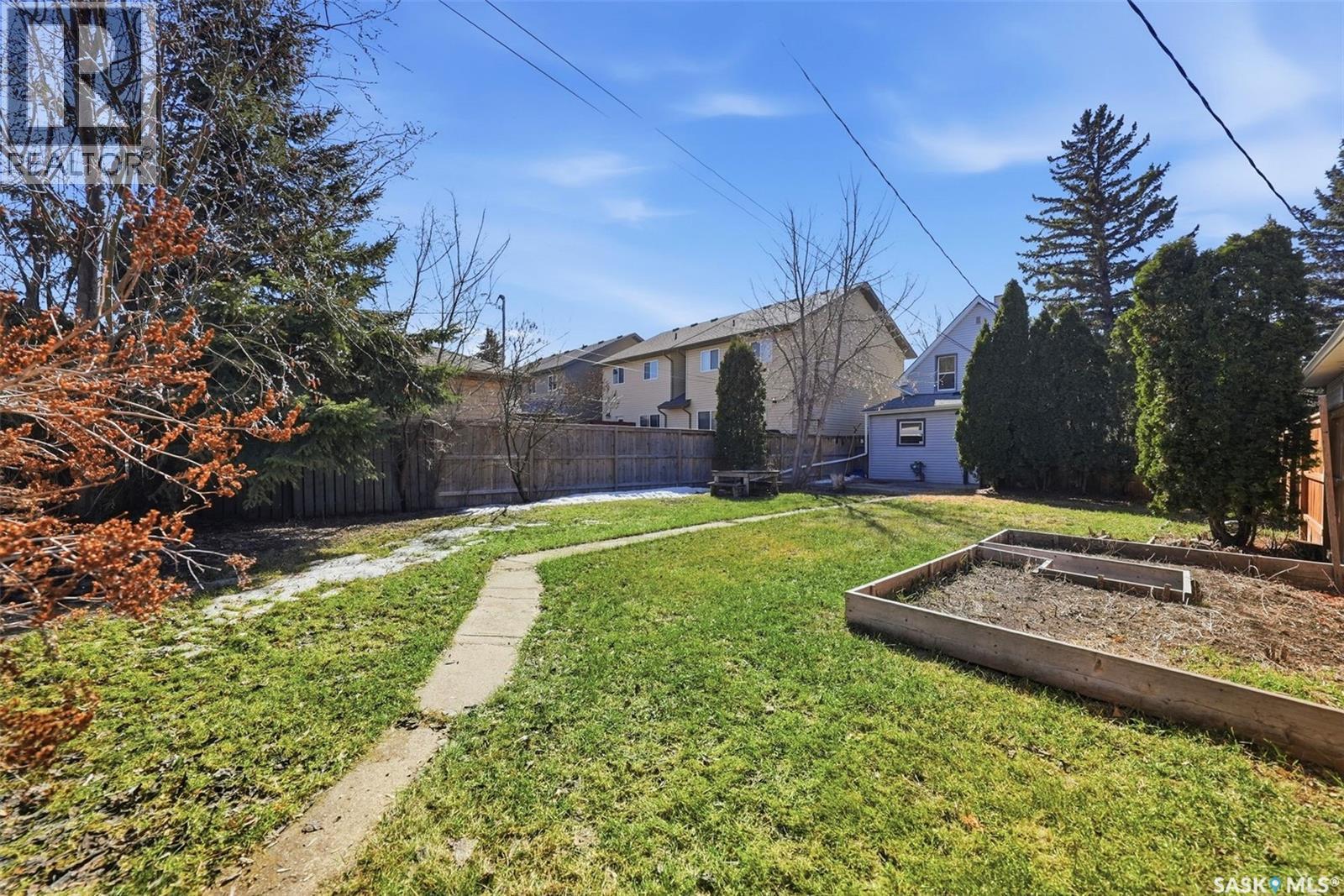 1336 H Avenue N, Saskatoon, SK - Outdoor
