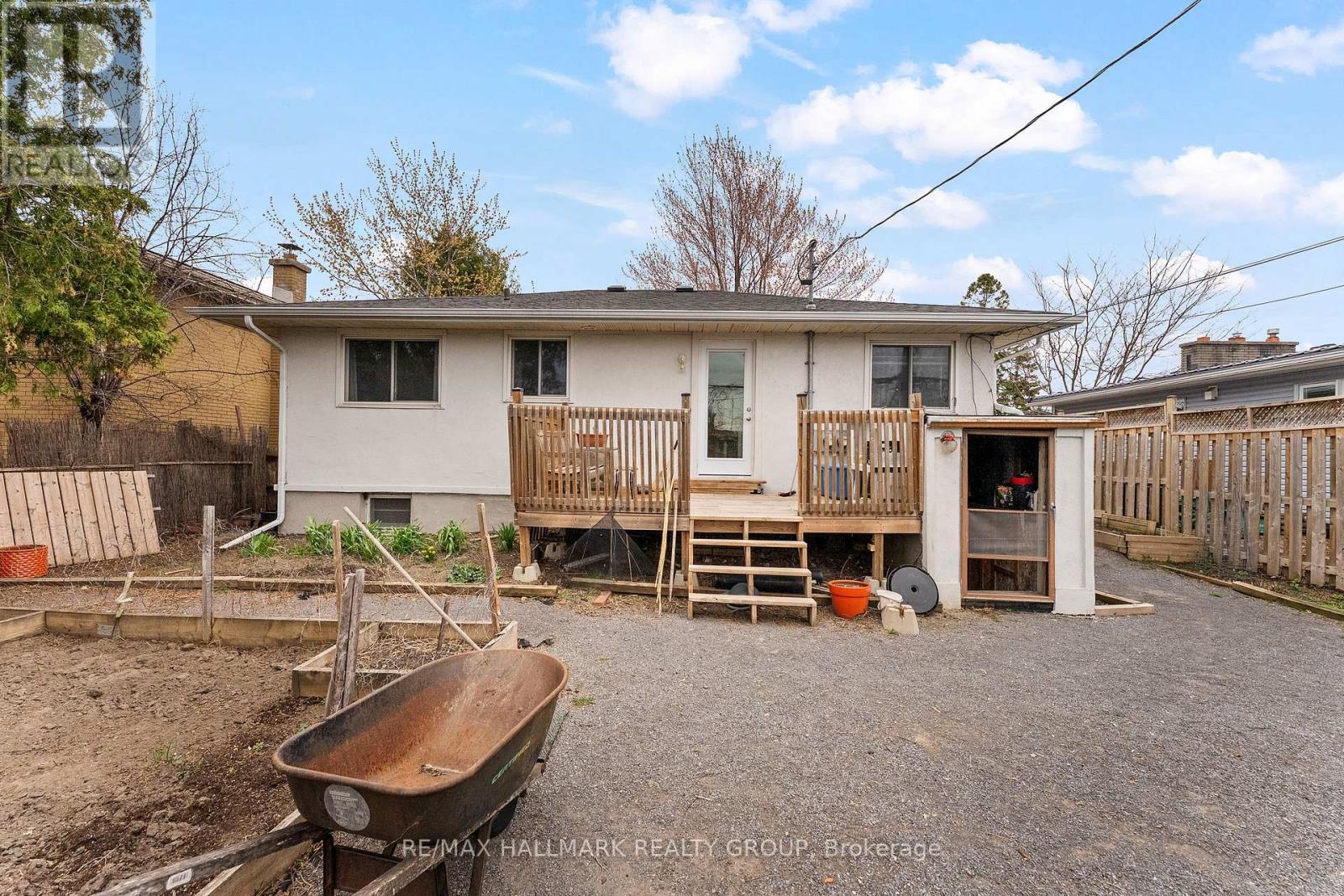 1318 Avenue Q, Ottawa, ON - Outdoor