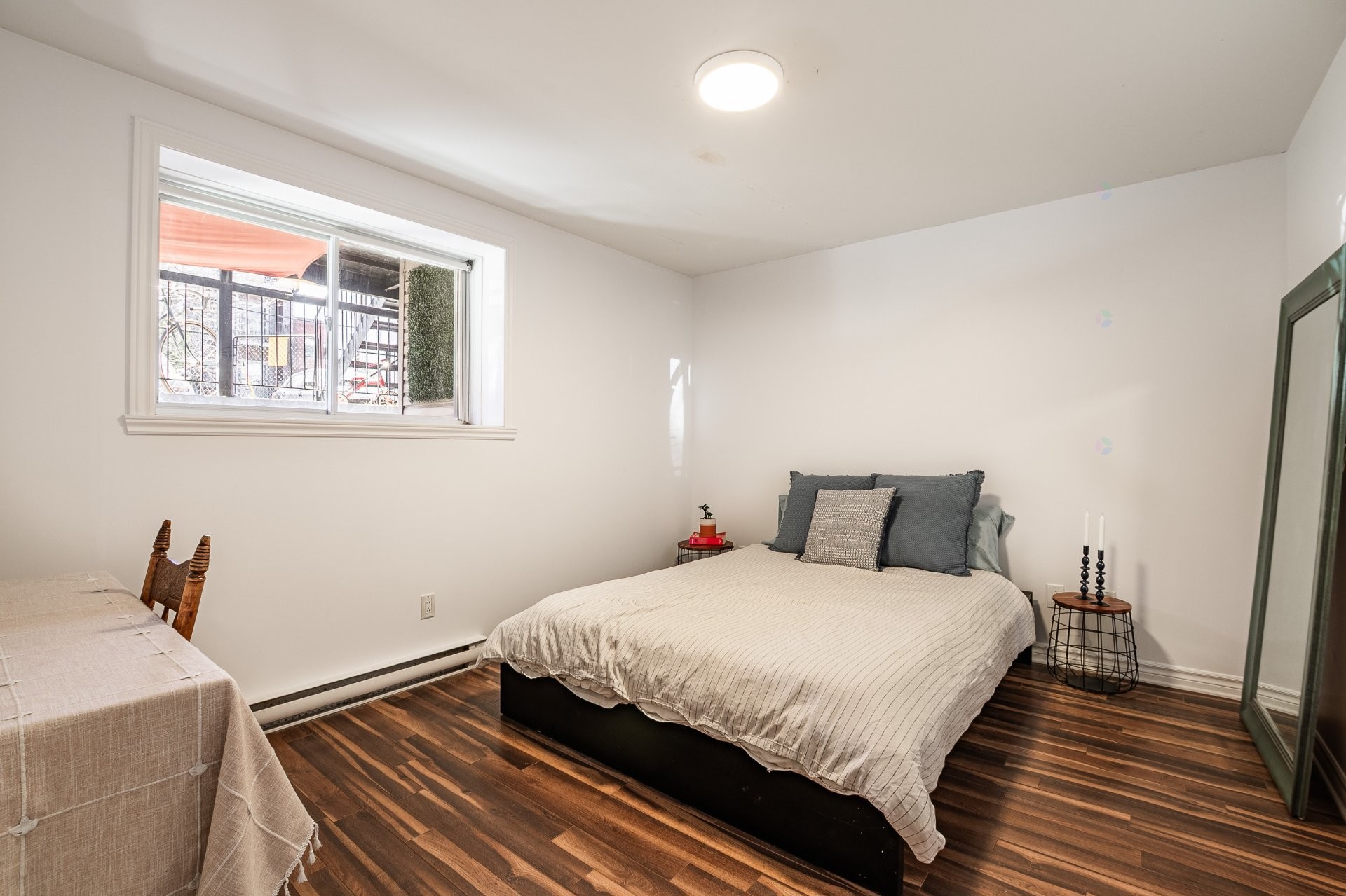 Master Bedroom - 1-2200 Av. Letourneux, Montréal (Mercier/Hochelaga-Maisonneuve), QC - Indoor Photo Showing Bedroom