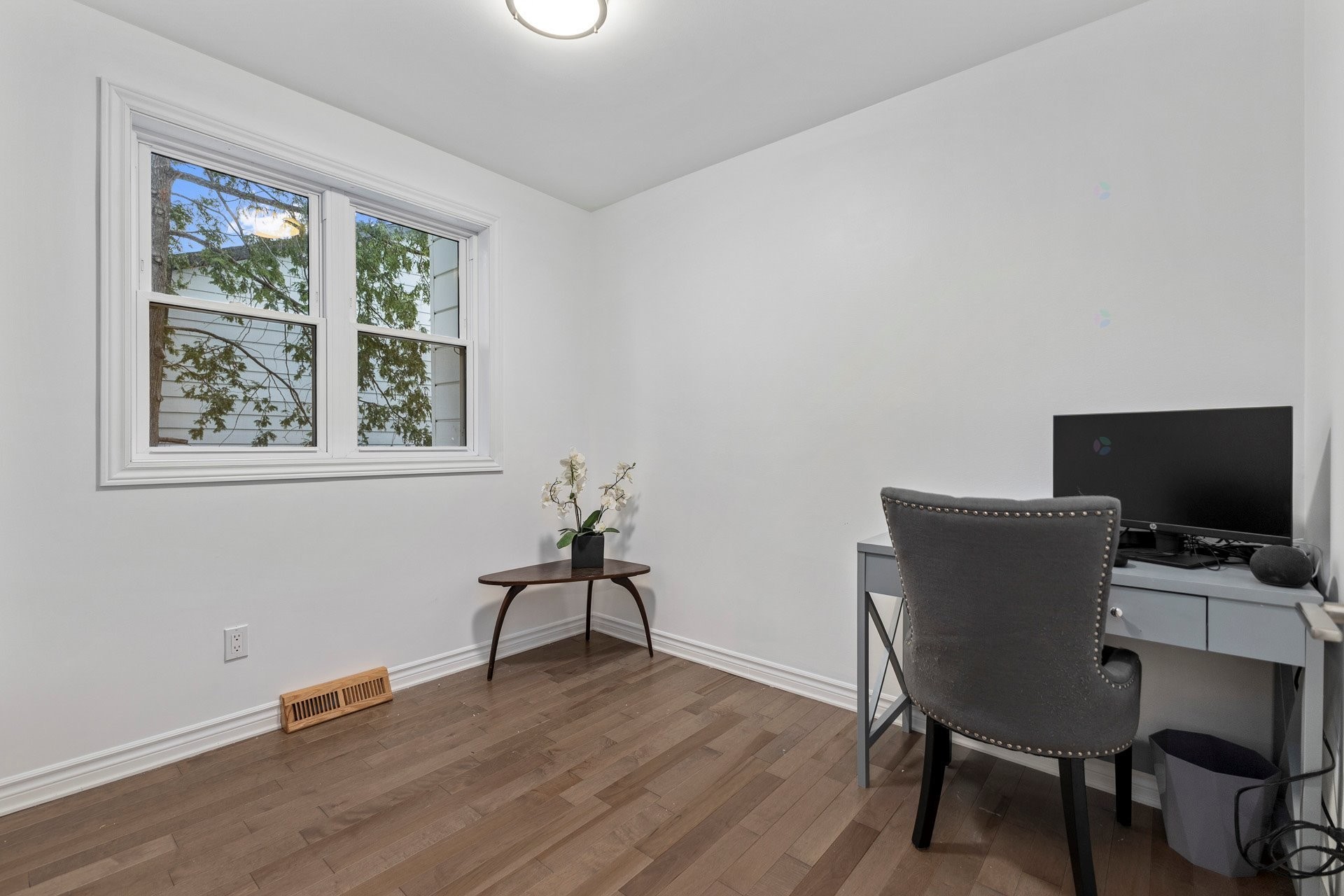 Bedroom - 31 Rue Pasteur, Dollard-Des-Ormeaux, QC - Indoor Photo Showing Office