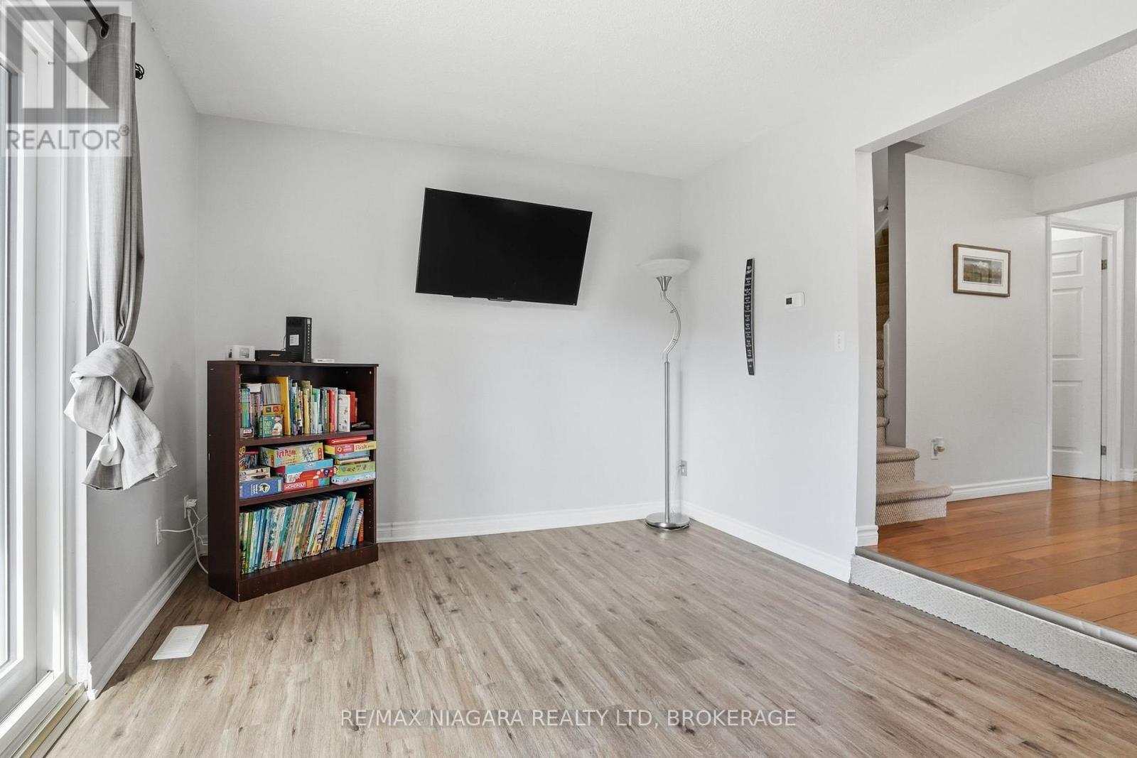 64 - 151 Linwell Road, St. Catharines (Lakeport), ON - Indoor Photo Showing Other Room