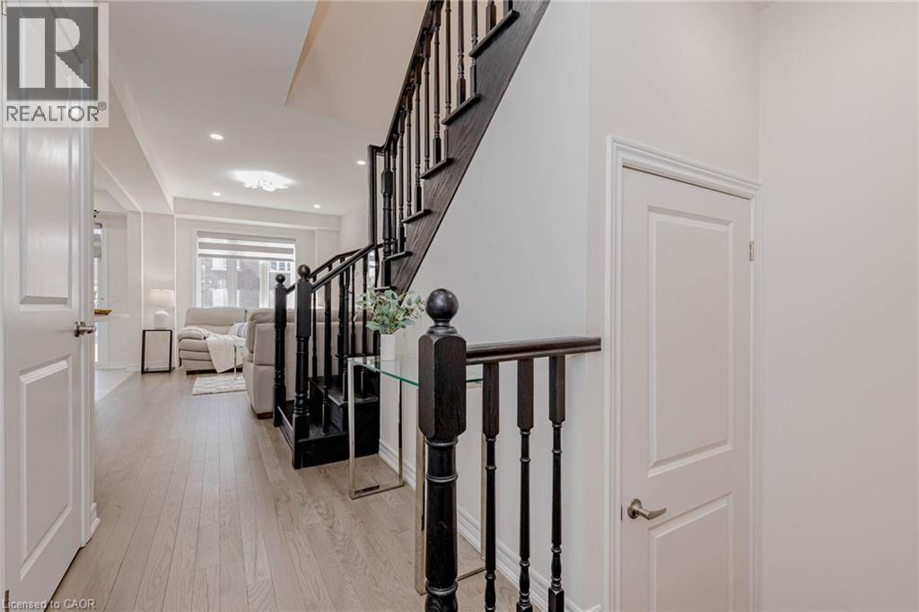 172 Beckview Drive, Kitchener, ON - Indoor Photo Showing Other Room