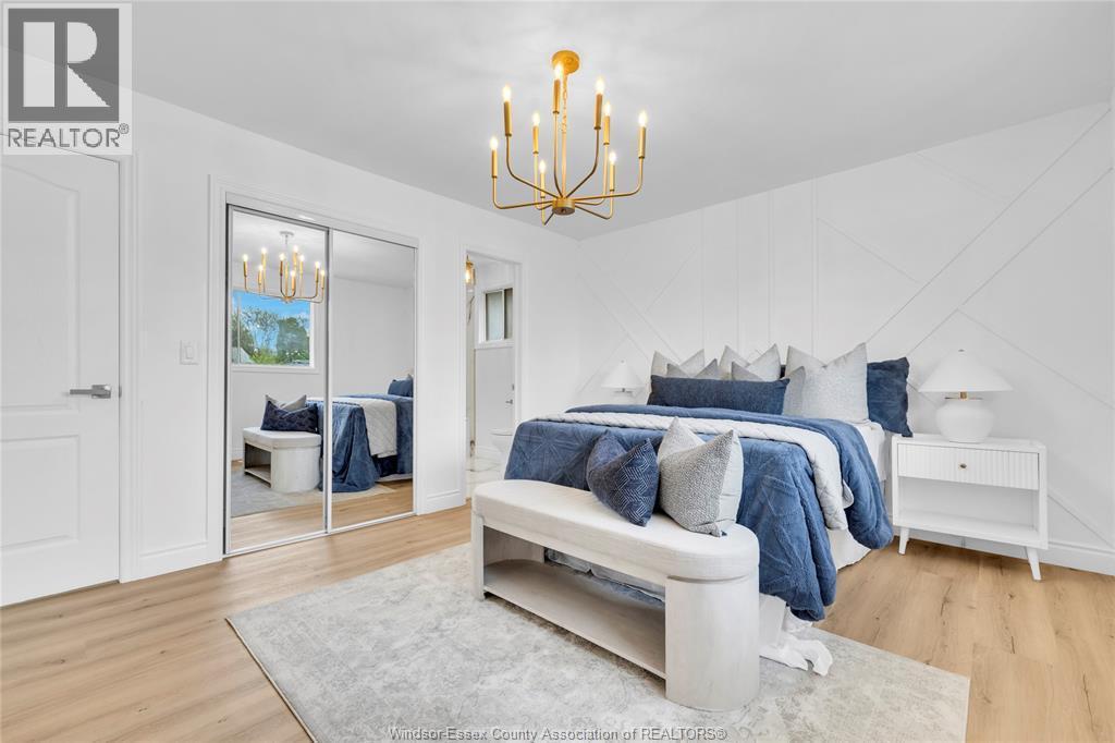10540 Halstead, Windsor, ON - Indoor Photo Showing Bedroom