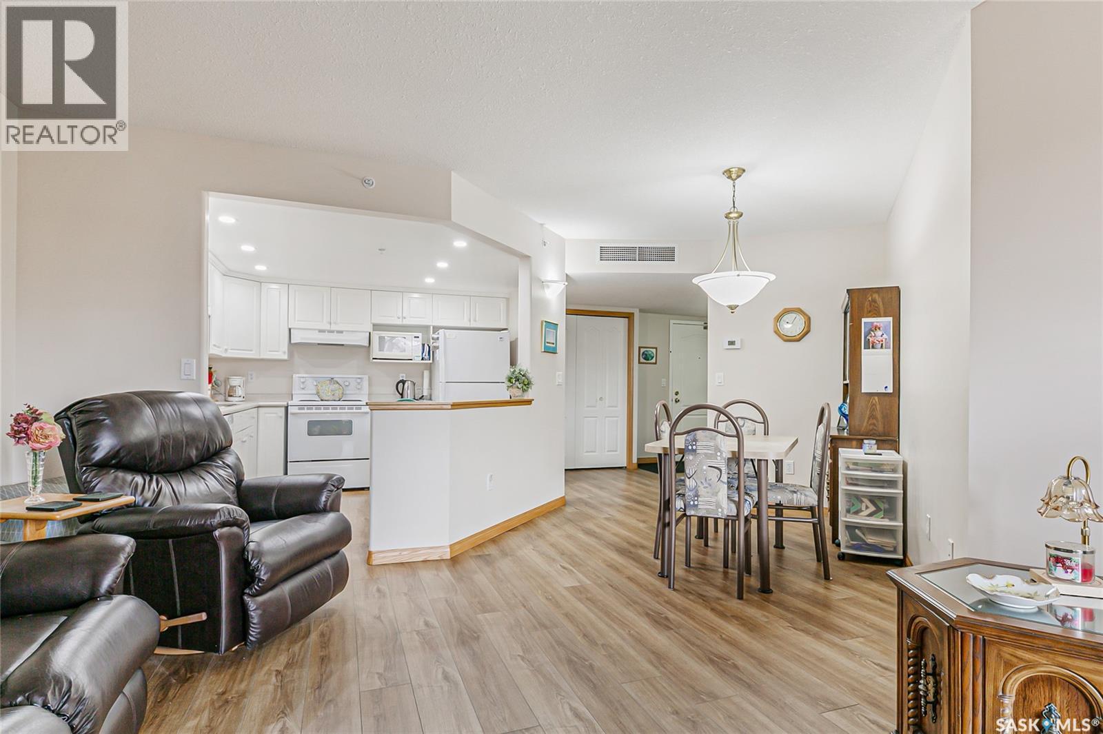 329 2530 25Th Avenue, Regina, SK - Indoor