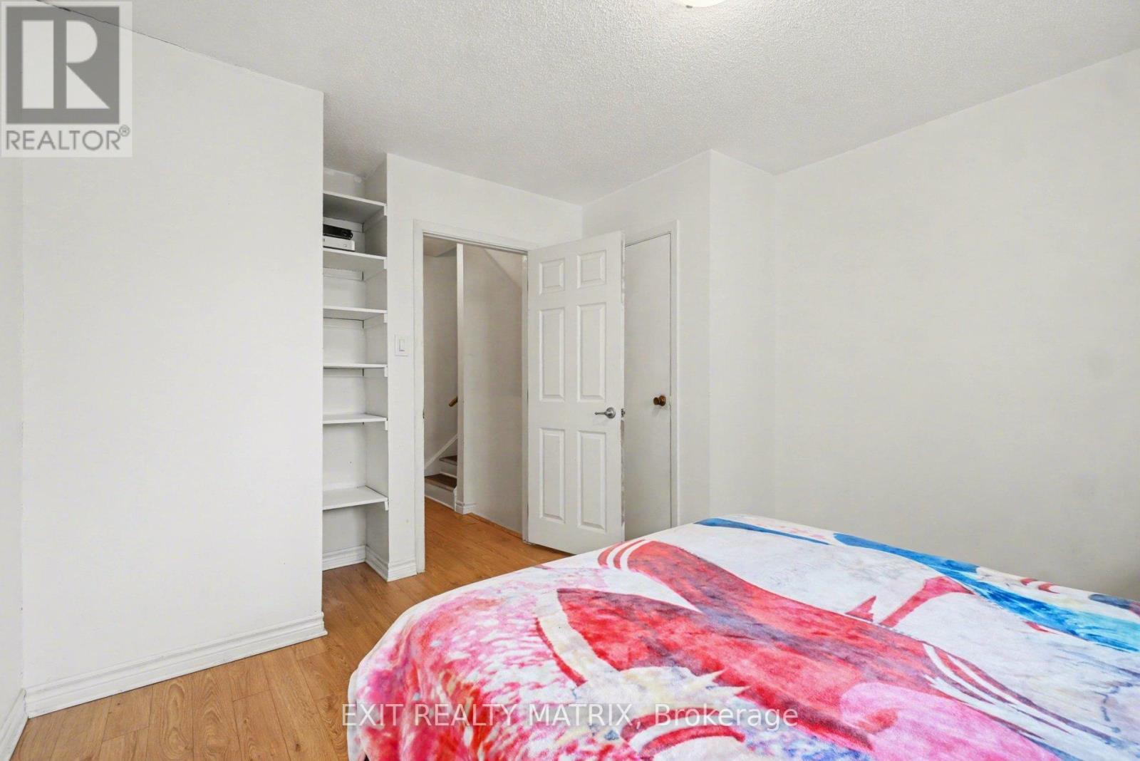 1864 Lenester Avenue, Ottawa, ON - Indoor Photo Showing Bedroom