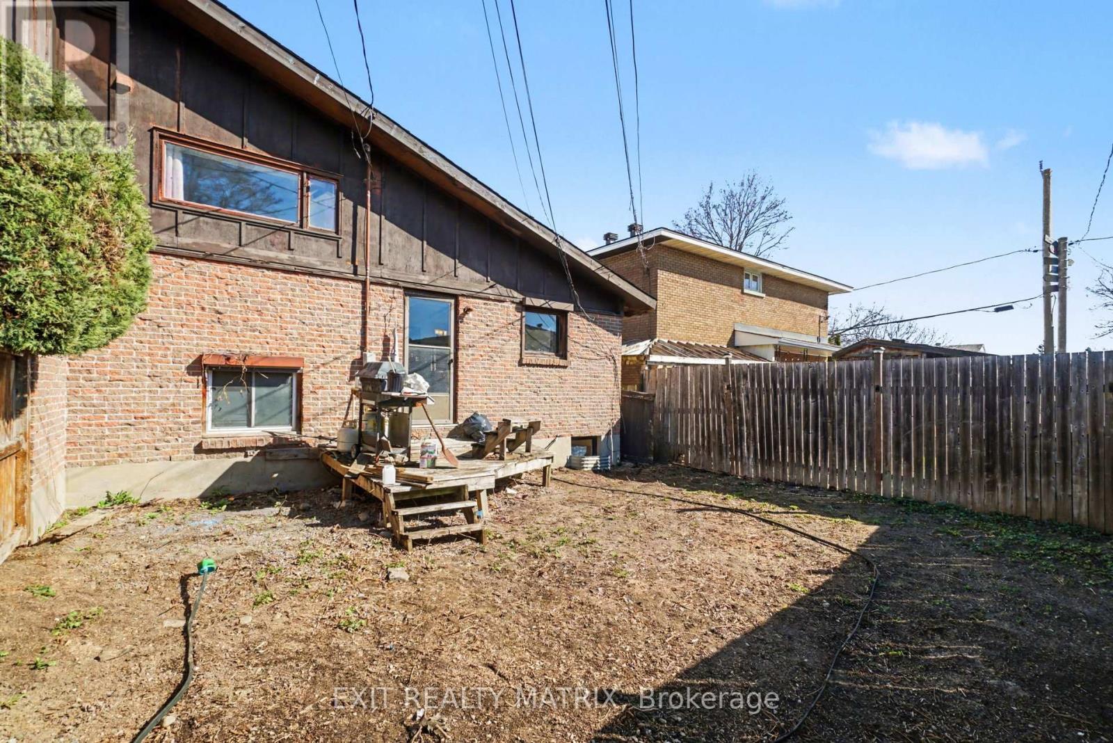 1864 Lenester Avenue, Ottawa, ON - Outdoor With Exterior