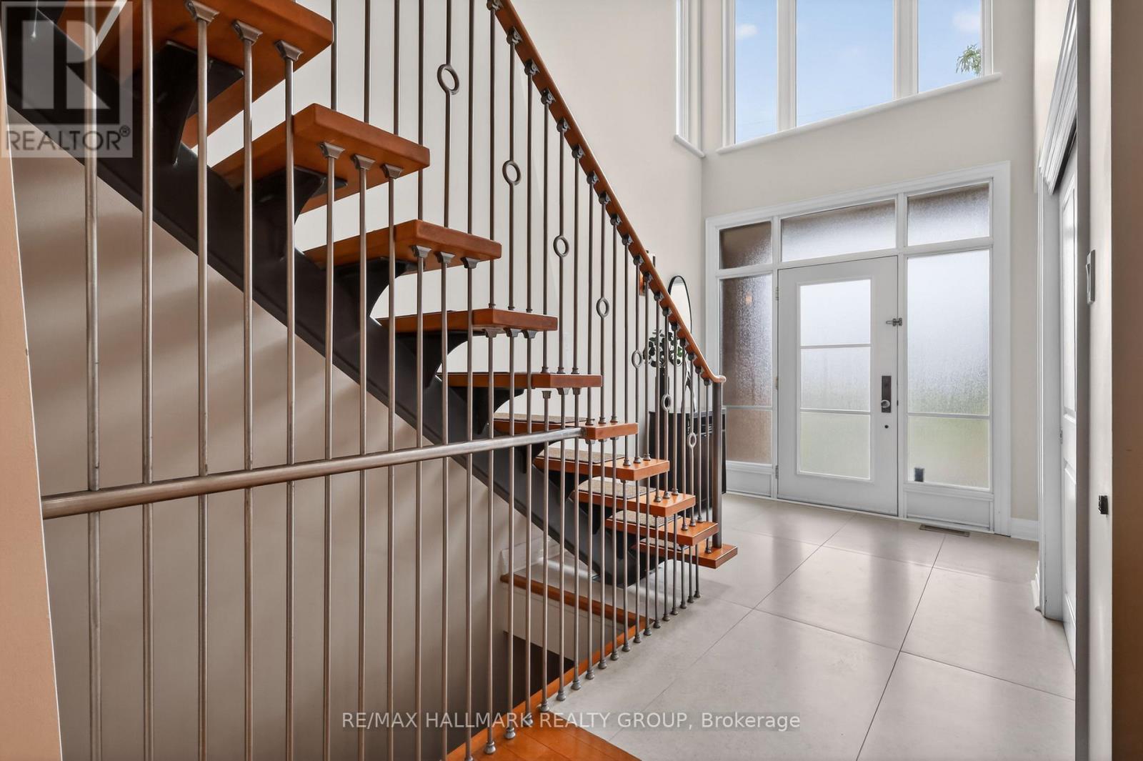 1934 Lenester Avenue, Ottawa, ON - Indoor Photo Showing Other Room