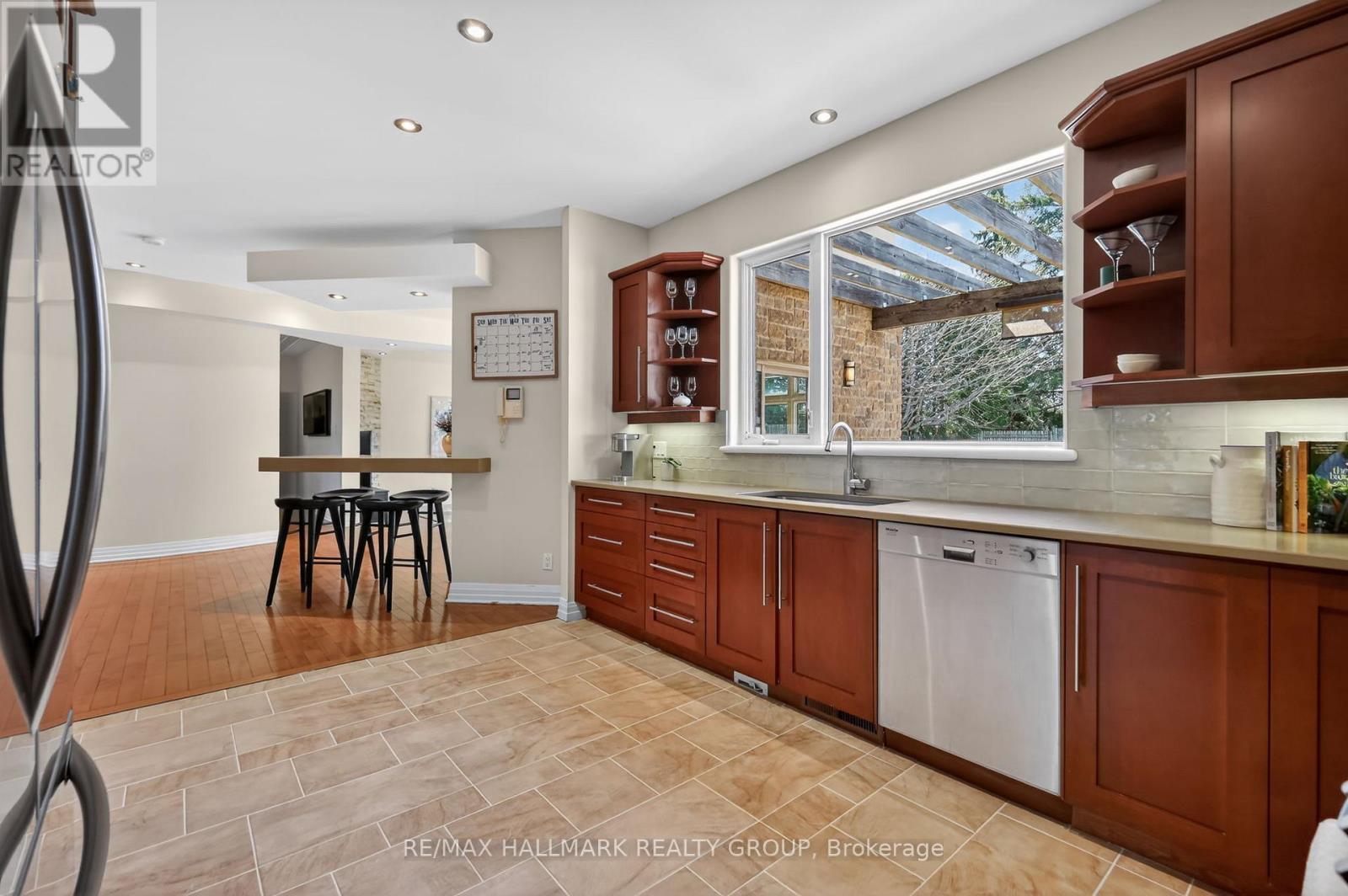 1934 Lenester Avenue, Ottawa, ON - Indoor Photo Showing Kitchen
