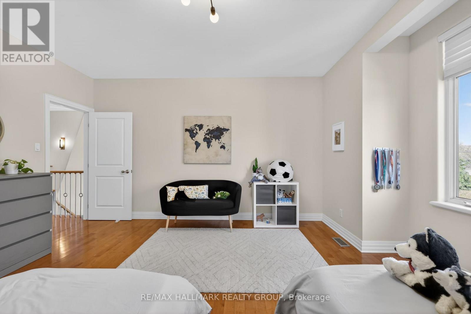 1934 Lenester Avenue, Ottawa, ON - Indoor Photo Showing Other Room