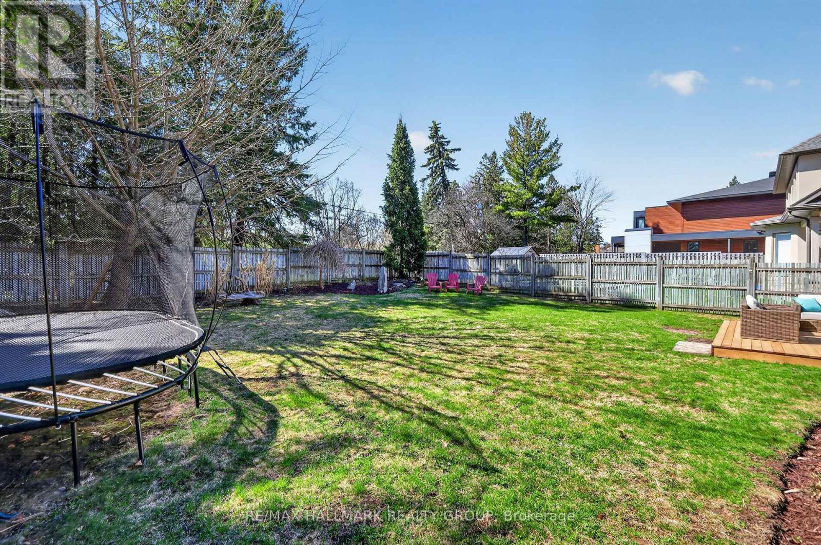 1934 Lenester Avenue, Ottawa, ON - Outdoor