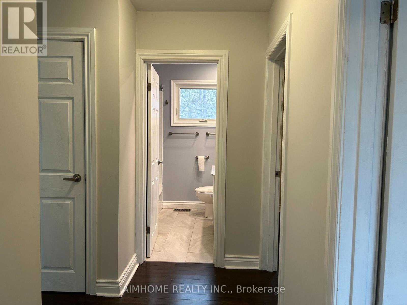 2415 Edith Avenue, Burlington, ON - Indoor Photo Showing Other Room