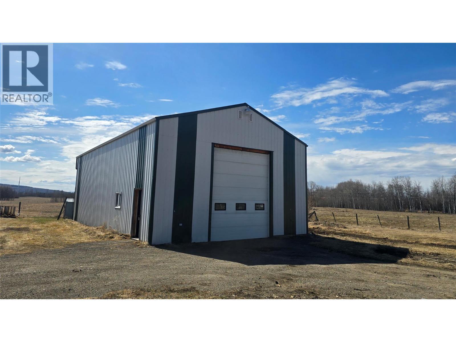 8185 Stuckey Road, Dawson Creek, BC - Outdoor