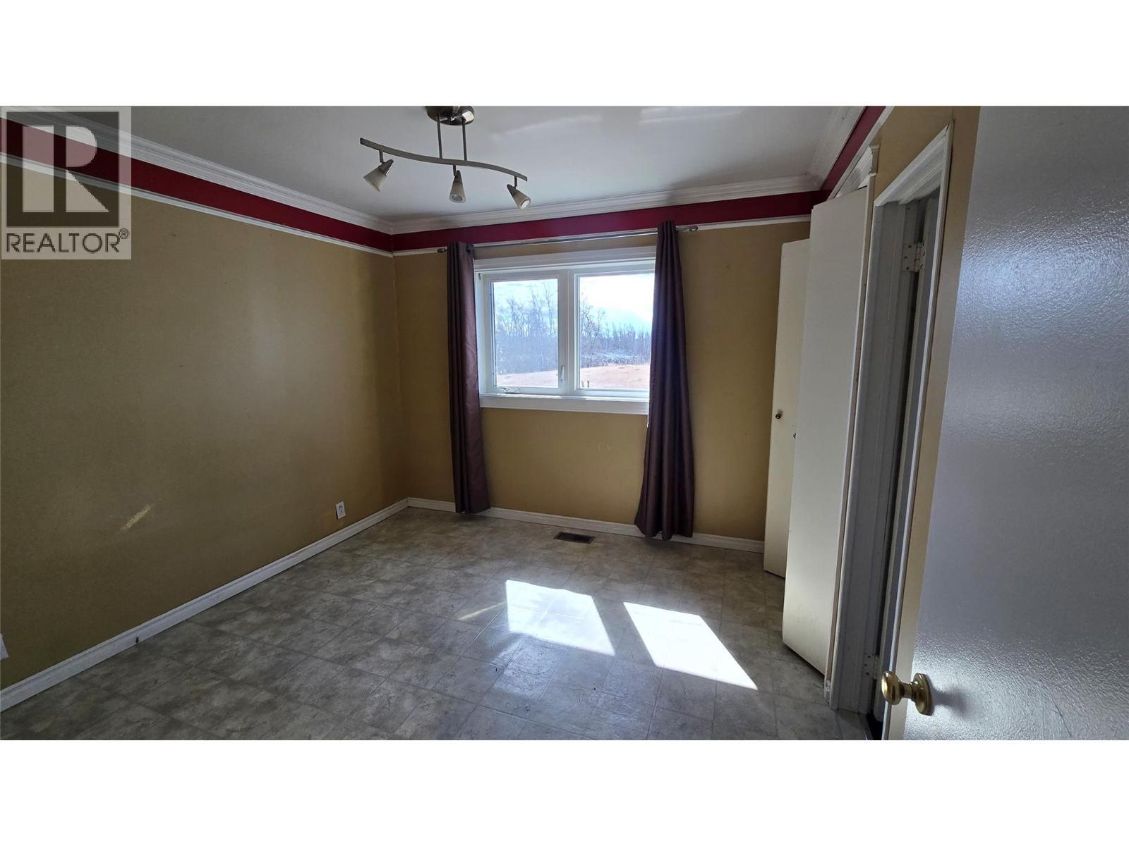 8185 Stuckey Road, Dawson Creek, BC - Indoor Photo Showing Other Room