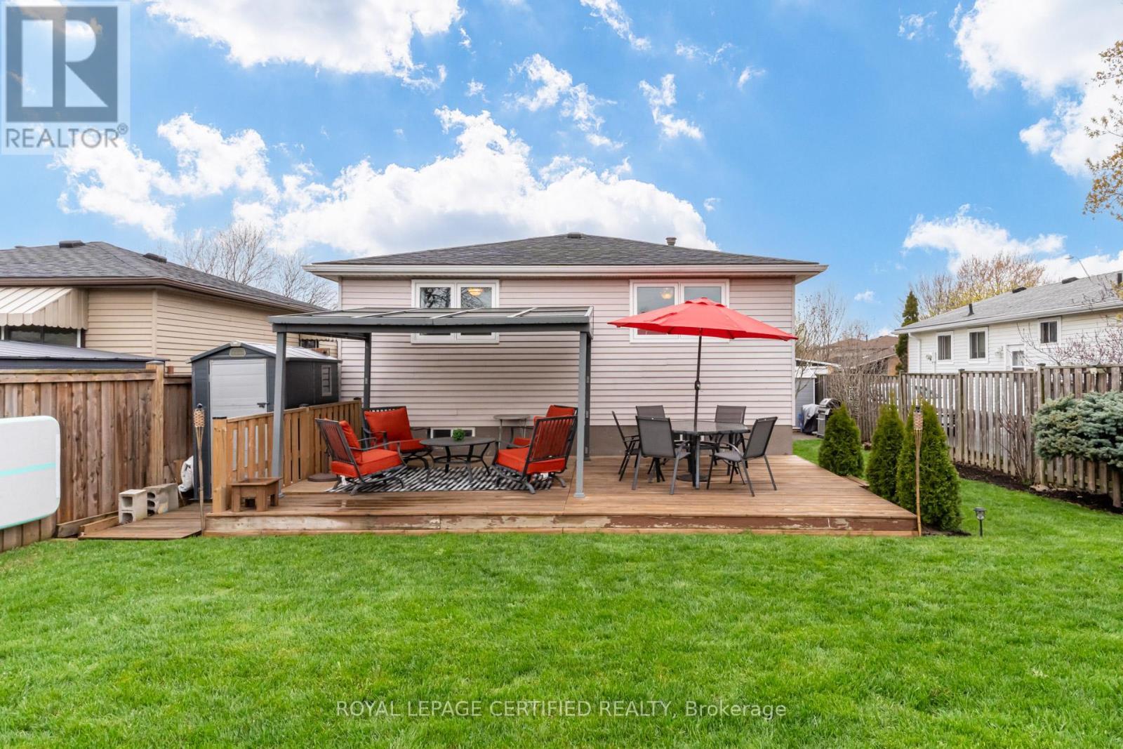 27 Lambert Street, Hamilton, ON - Outdoor With Deck Patio Veranda