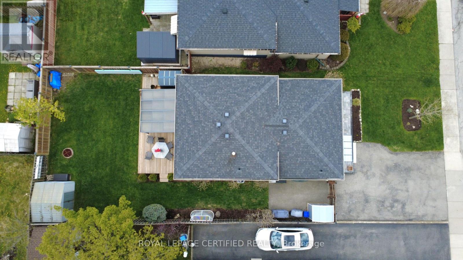 27 Lambert Street, Hamilton, ON - Outdoor