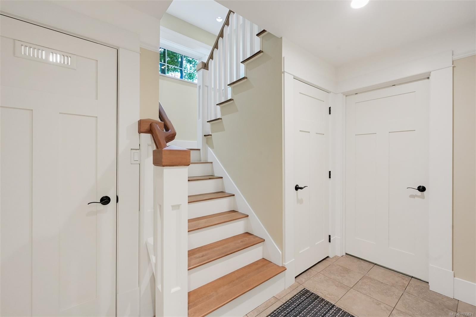 12 Briar Pl, Victoria, BC