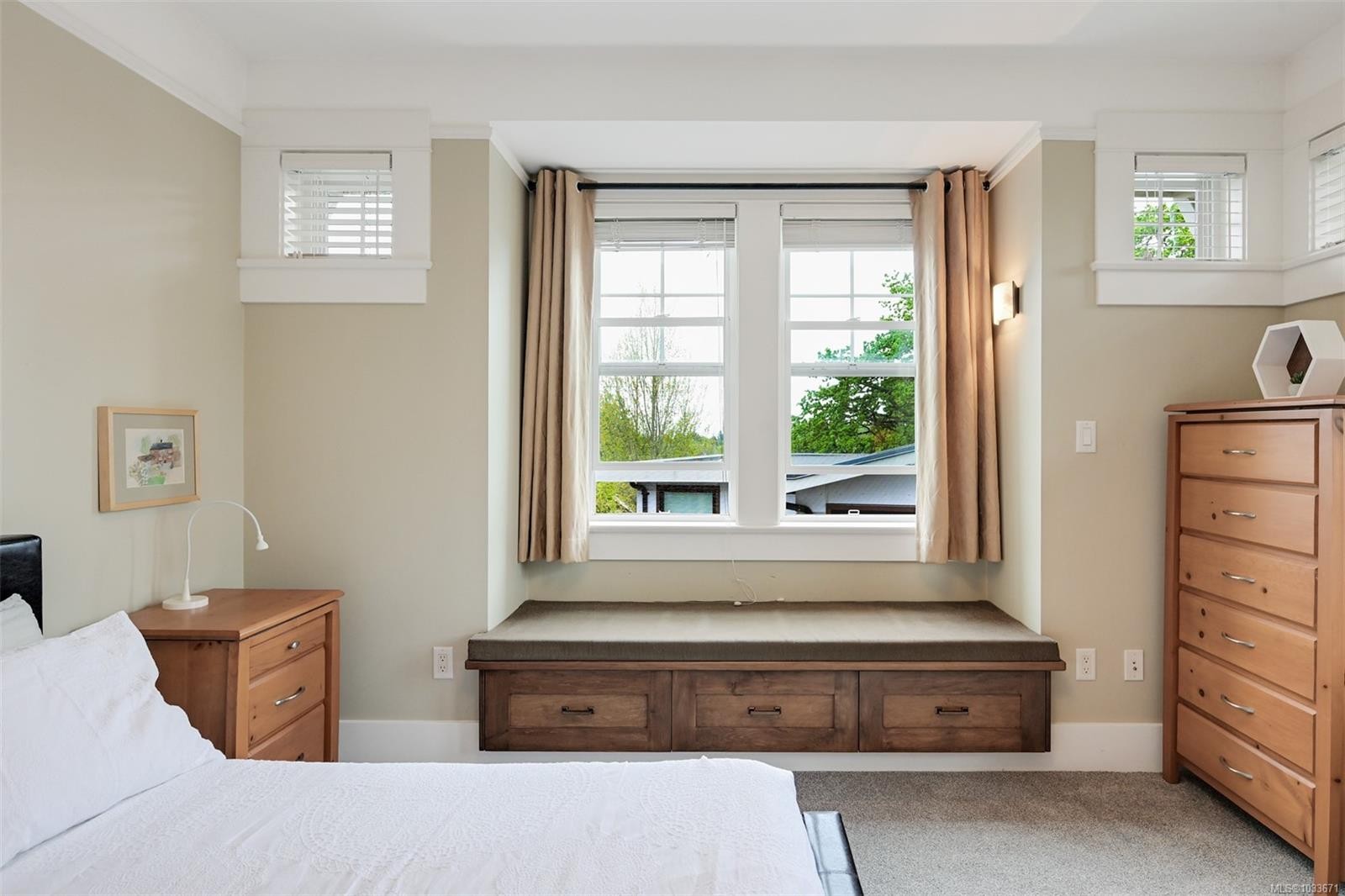 12 Briar Pl, Victoria, BC