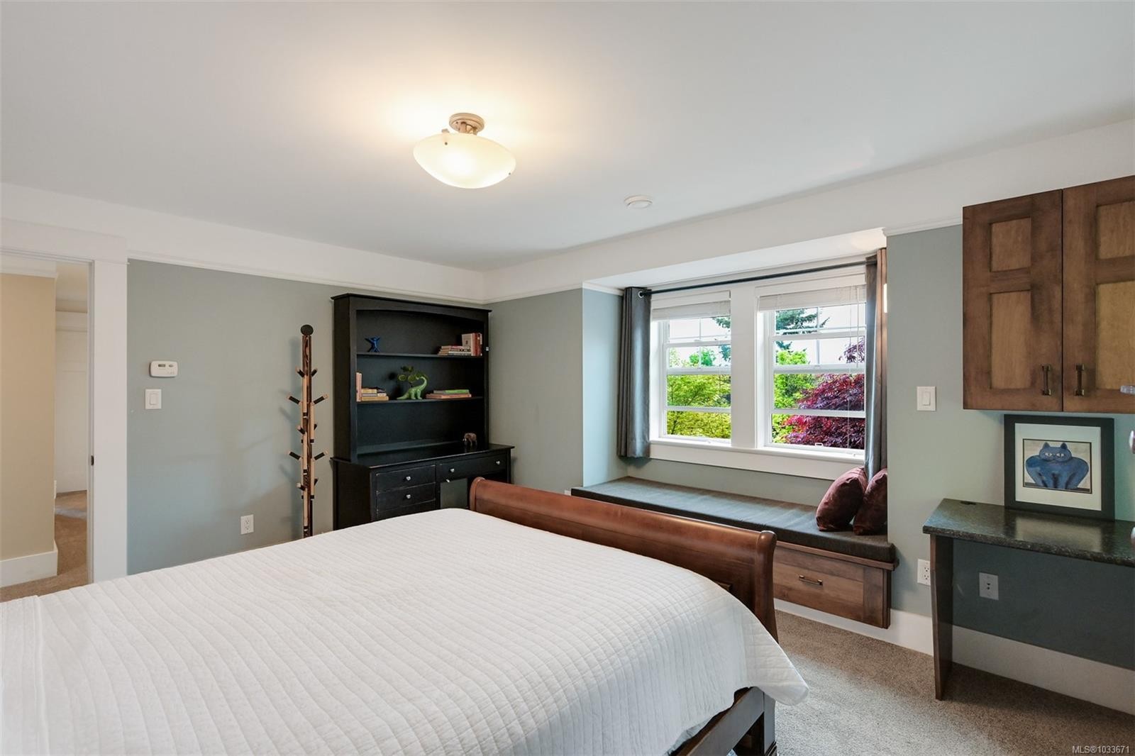 12 Briar Pl, Victoria, BC