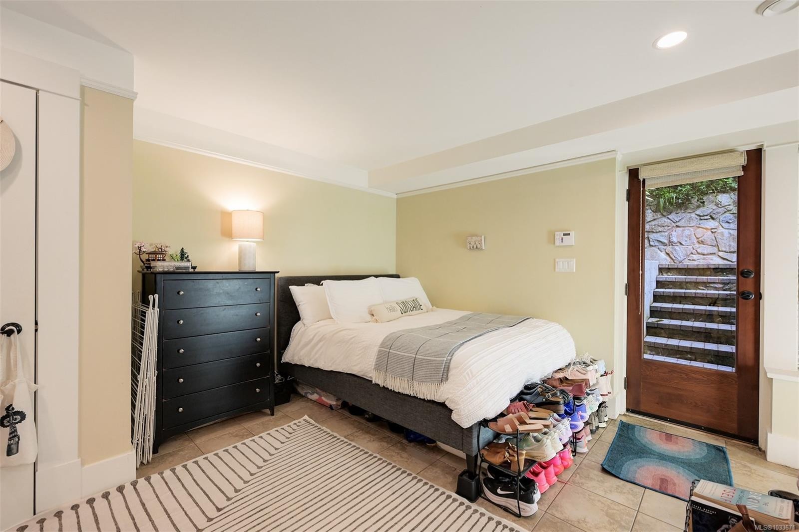 12 Briar Pl, Victoria, BC
