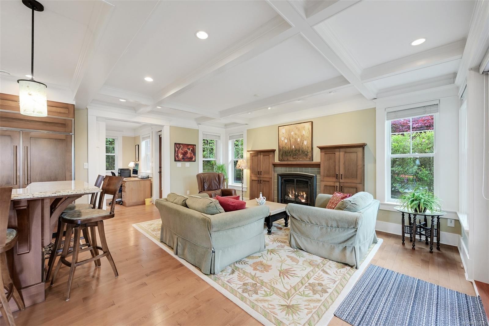 12 Briar Pl, Victoria, BC