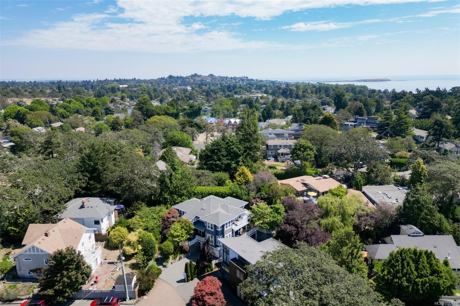 12 Briar Pl, Victoria, BC