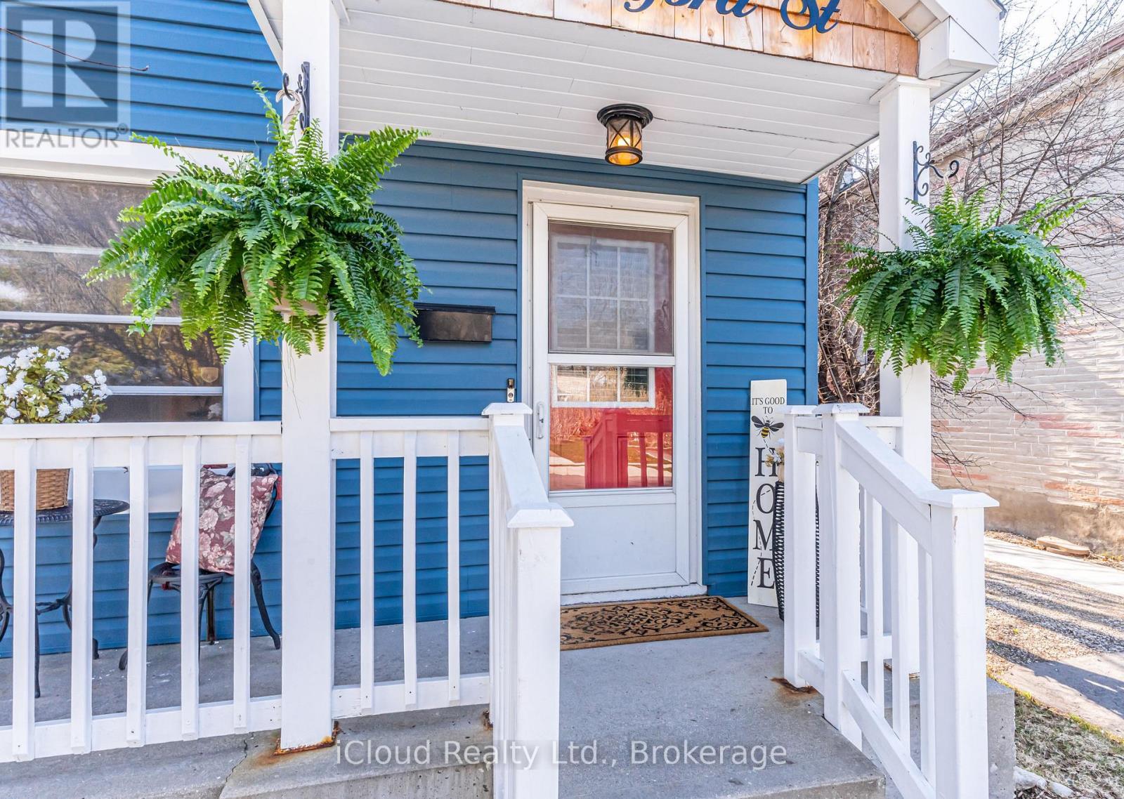 17 Oxford Street, Cambridge, ON - Outdoor