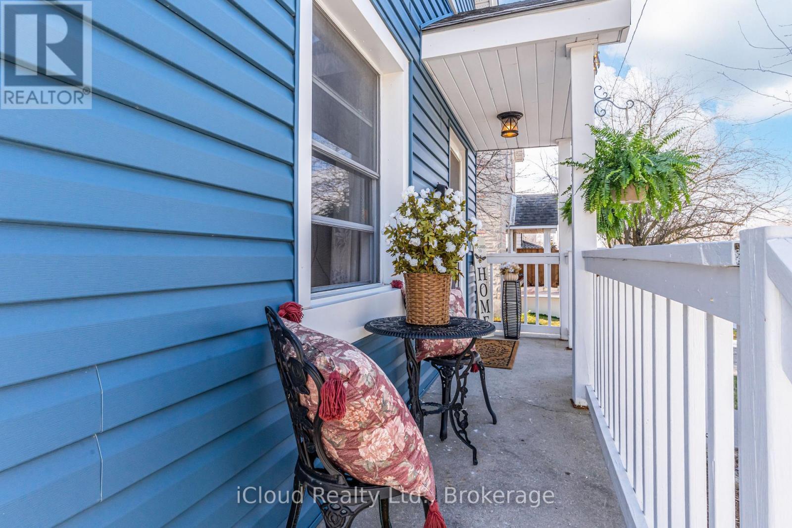 17 Oxford Street, Cambridge, ON - Outdoor