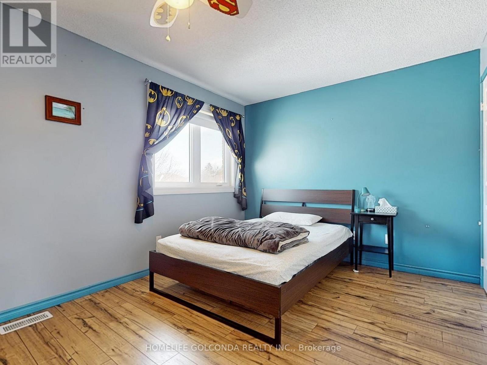 39 Etherington Crescent, Barrie, ON - Indoor Photo Showing Bedroom