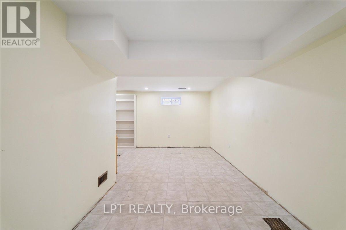 26 Wright Crescent S, Caledon, ON - Indoor Photo Showing Other Room