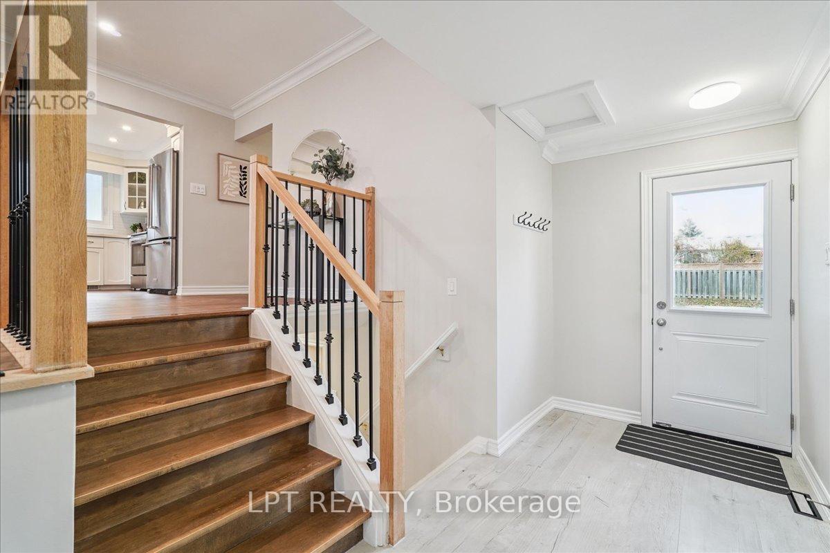 26 Wright Crescent S, Caledon, ON - Indoor Photo Showing Other Room