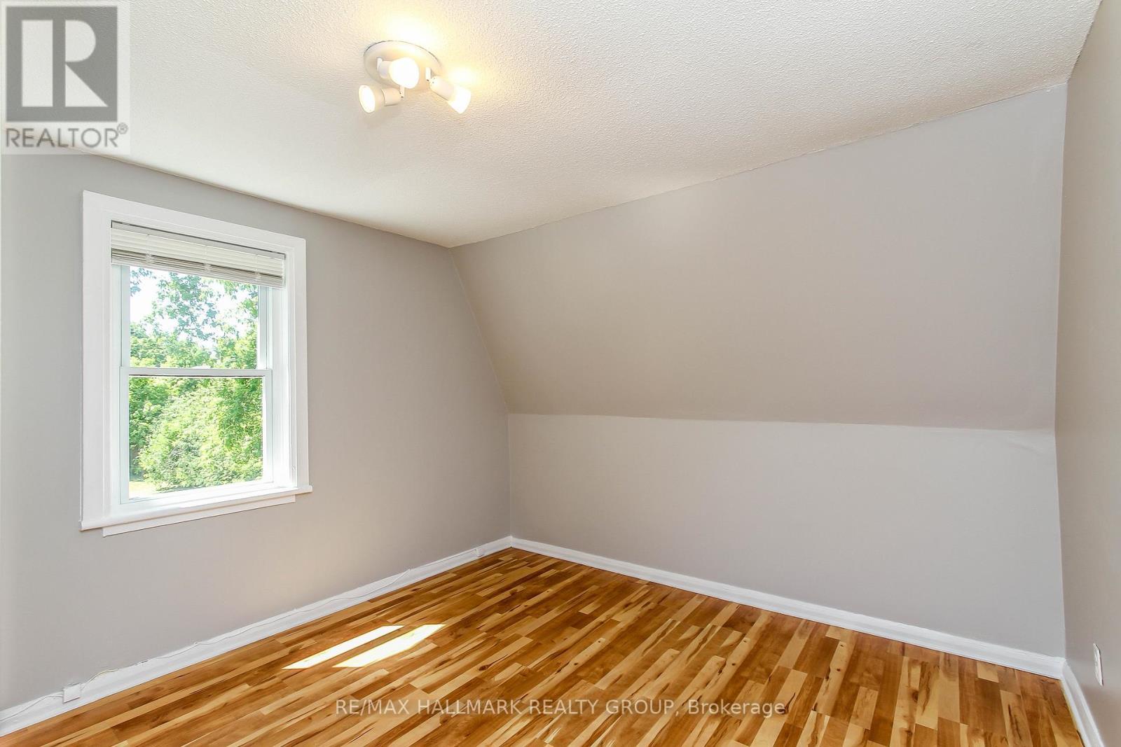 448 Pleasant Park Road, Ottawa, ON - Indoor Photo Showing Other Room