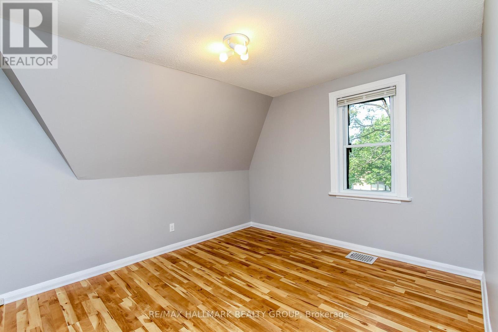 448 Pleasant Park Road, Ottawa, ON - Indoor Photo Showing Other Room