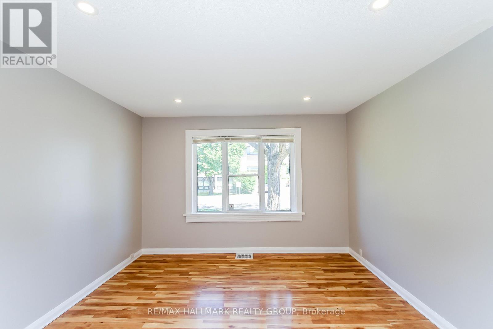 448 Pleasant Park Road, Ottawa, ON - Indoor Photo Showing Other Room