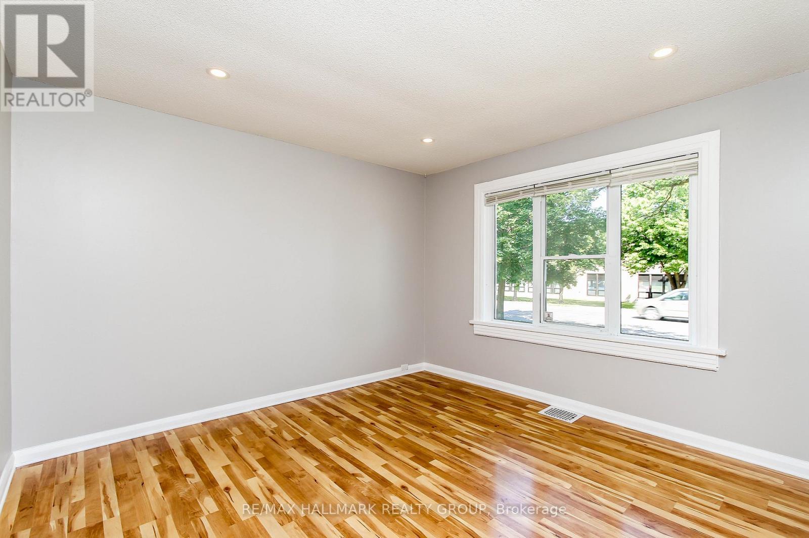 448 Pleasant Park Road, Ottawa, ON - Indoor Photo Showing Other Room