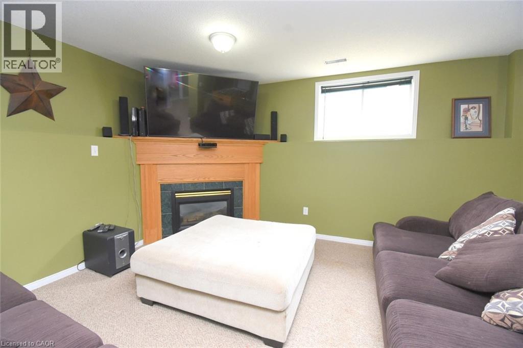 21 Glengary Crescent, Caledonia, ON - Indoor With Fireplace
