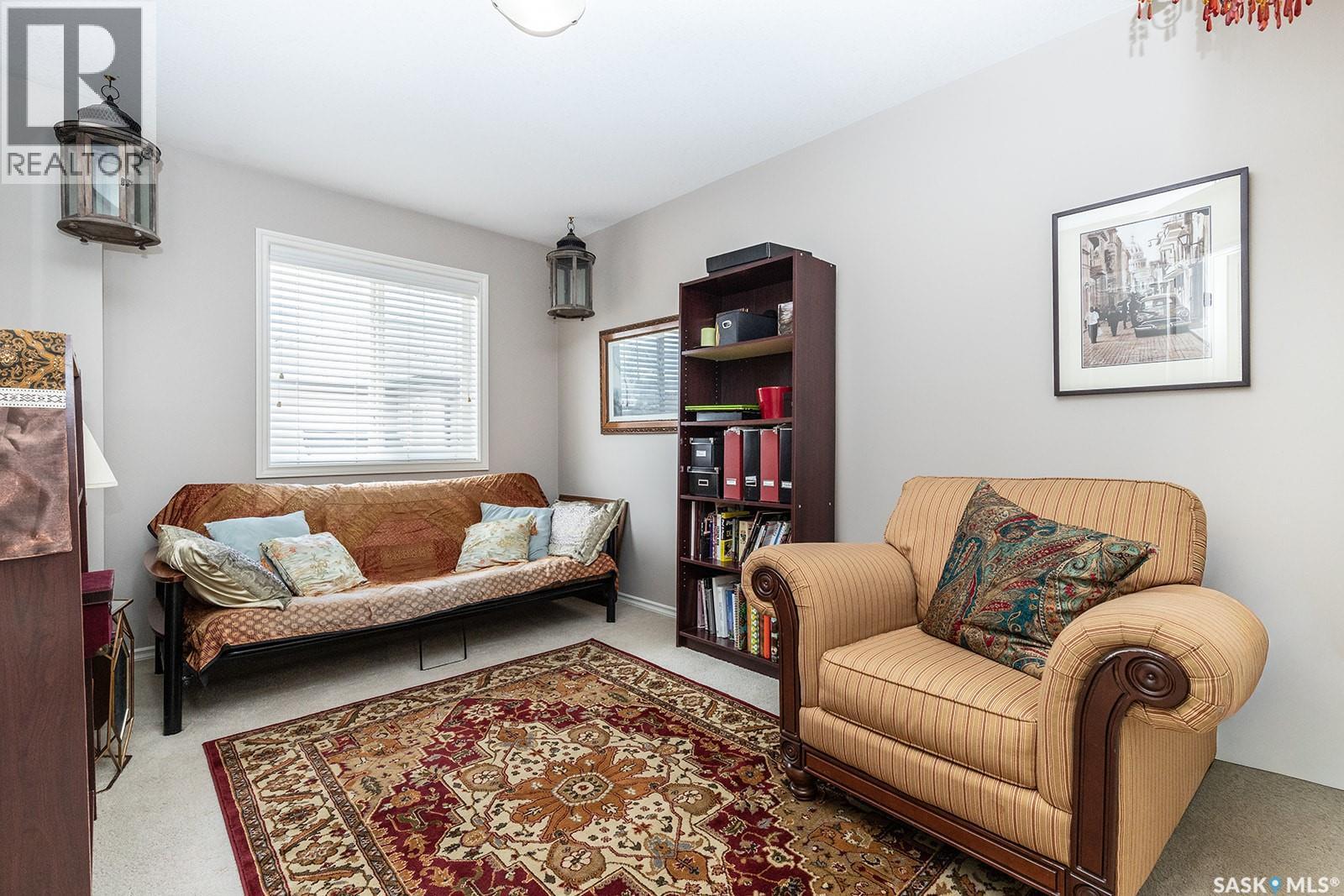 214 615 Lynd Crescent, Saskatoon, SK - Indoor Photo Showing Living Room