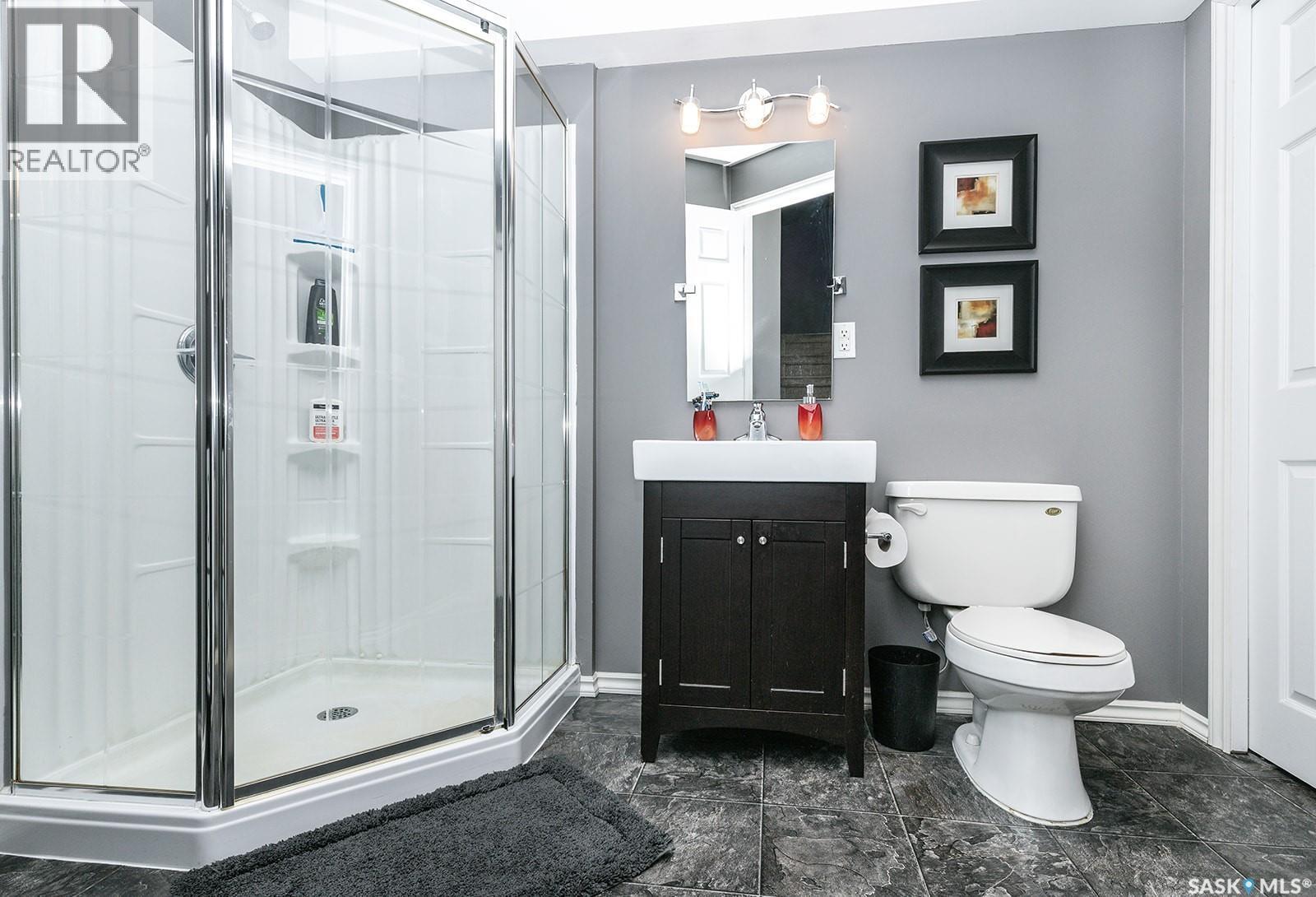 214 615 Lynd Crescent, Saskatoon, SK - Indoor Photo Showing Bathroom