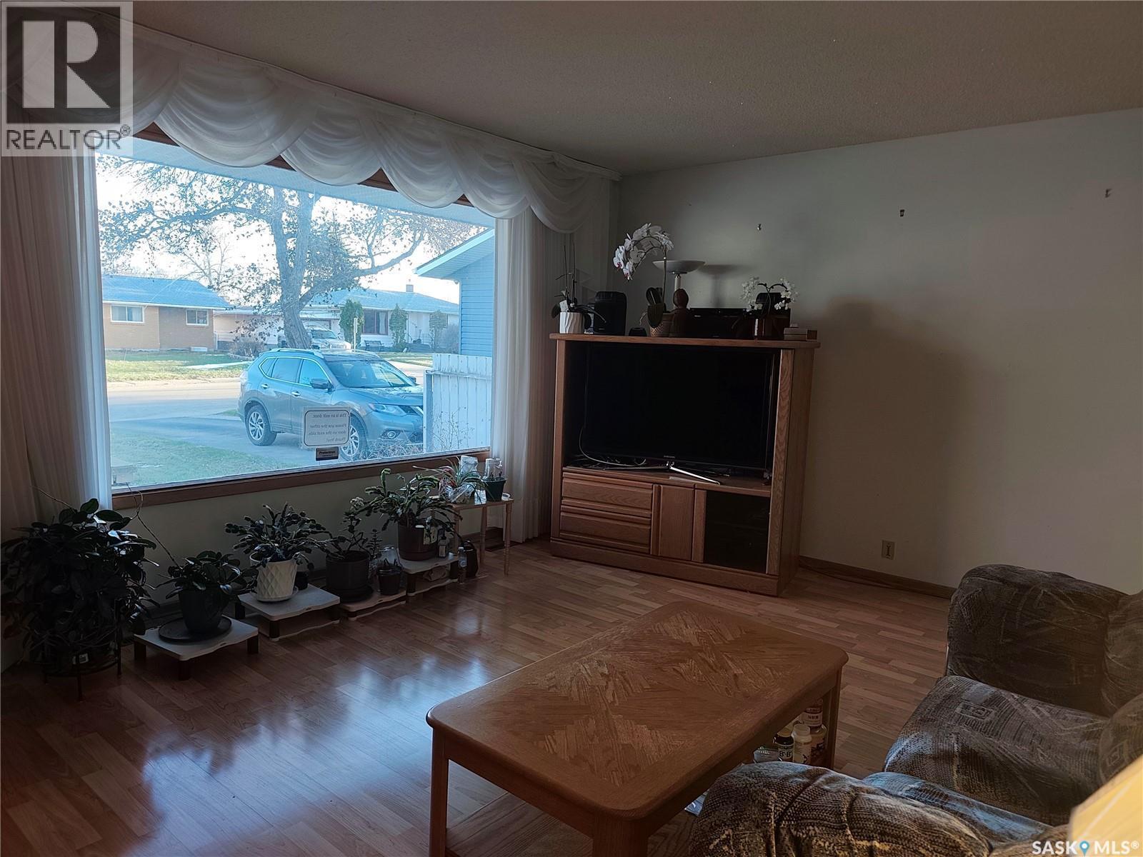 1113 Jubilee Drive, Swift Current, SK - Indoor